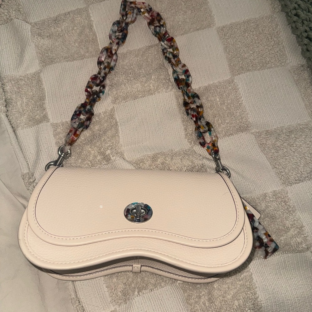Coach Cream Shoulder Bag - Picture 2 of 5